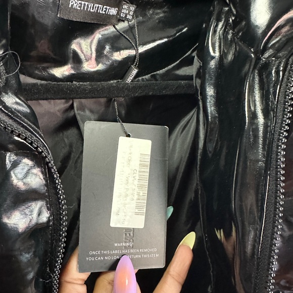 PRETTYLITTLETHING PATENT LEATHER PUFFER JACKET SZ 6 - Picture 6 of 6